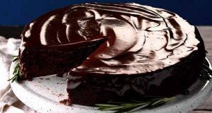 گاناش شکلاتی ، طرز تهیه گاناش شکلاتی با شکلات تخته ای ترد و دارک ، دستور پخت گاناش شکلاتی فرم گرفته با کره و خامه ، ganache chocolate