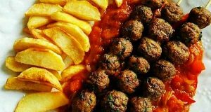 طرز تهیه کوفته سیخی خوشمزه و مجلسی با سس مخصوص و با گوشت قرمز در منزل ، koofteh-sikhi