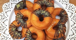 طرز تهیه دونات شکلاتی، آموزش کامل طرز تهیه و پخت دونات شکلاتی خوشمزه و مجلسی در منزل