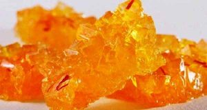 نبات زعفرانی، طرز تهیه نبات تخته ای بیرجندی و قندی محلی به صورت فوری و تصویری در محل، nabat zaferani