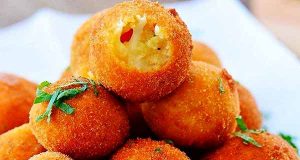 طرز تهیه توپک سیب زمینی پنیری به روشی خوشمزه و سوخاری در منزل، topak-sibzamini-paniri