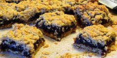 طرز تهیه اسلایس خرما و گردوی خوشمزه و بازاری