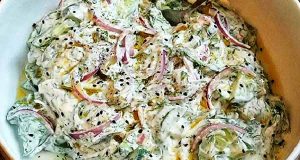 طرز تهیه سالاد خیار خوشمزه و مجلسی در منزل مرحله به مرحله