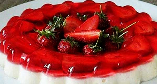 طرز تهیه دسر ایرمیک با ژله توت فرنگی به صورت خوشمزه و مرحله برای مهمانی