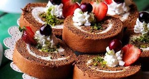 طرز تهیه رولت تیرامیسو خوشمزه و مجلسی شیک با بافتنی نرم همانند قنادی ها در خانه