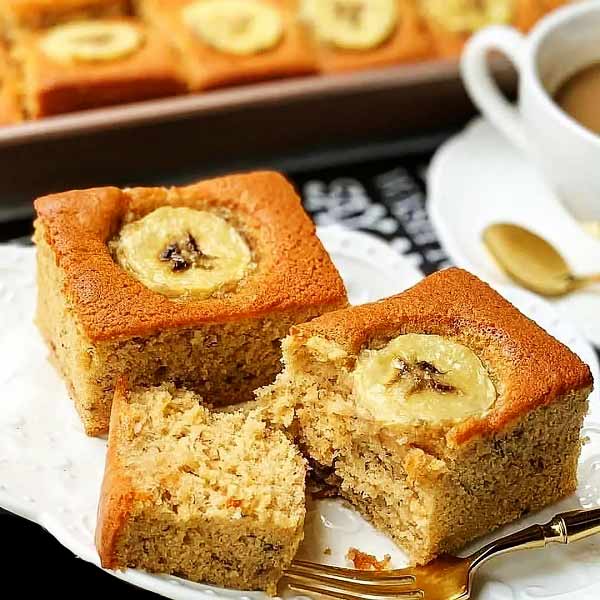 طرز تهیه کیک موزی مجلسی با بافتی نرم و خوشمزه