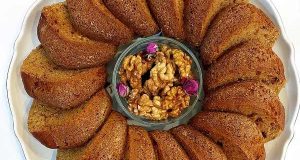طرز تهیه کیک خرما و گردو و دارچین ساده و اسفنجی خانگی ، دستور پخت کیک خرما