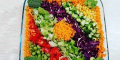 طرز تهیه سالاد کاهو ساده و خوشمزه رستورانی با کلم قرمز