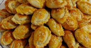 طرز تهیه نان ماهی ، شیرینی خوشمزه آذربایجانی برای عید نوروز ، دستور پخت نان ماهی خوشمزه و مجلسی در منزل مرحله به مرحله