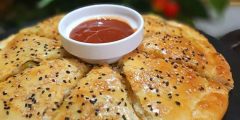 طرز تهیه فطایر مرغ عربی خوشمزه و پنیری با طعم بی نظیر