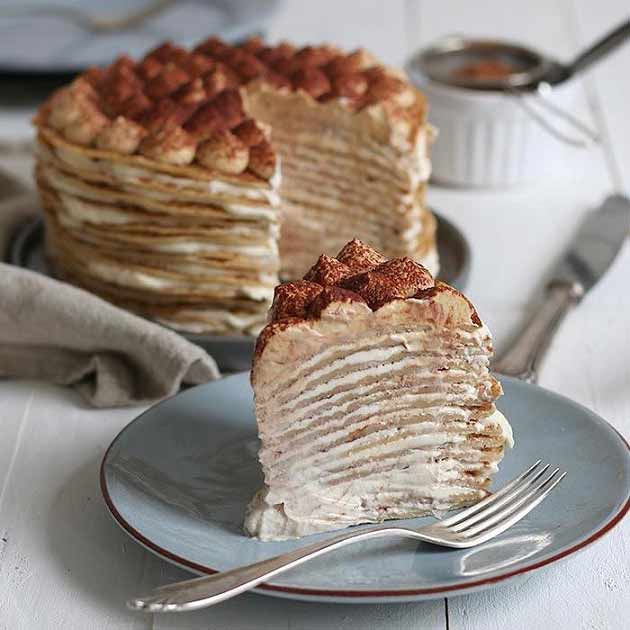 طرز تهیه کیک کرپ ساده و فرانسوی خوشمزه بدون فر ، دستور پخت کیک کرپ خانگی و خامه ای بدون فر رنگین کمانی و ژاپنی