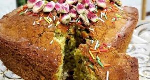 طرز تهیه کیک پسته ای ساده و خوشمزه به روش کافی شاپی ، دستور پخت کیک مغز پسته ای خانگی مرحله به مرحله در خانه برای صبحانه و عصرانه
