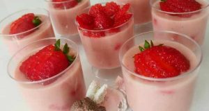 طرز تهیه دنت توت فرنگی خوشمزه و خانگی به روش بازاری در منزل، دستور تهیه دنت توت فرنگی با پودر آماده دکتر فرمند و دکتر اوتکر به صورت فوری با بیسکویت