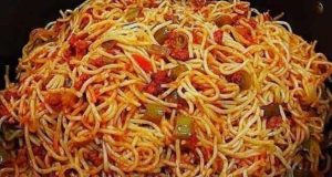 طرز تهیه ماکارونی رژیمی ساده و خوشمزه با گوشت چرخ کرده برای دو نفر 2 نفر ، دستور پخت ماکارونی رژیمی با گوشت مرغ و سویا در خانه برای 4 نفر