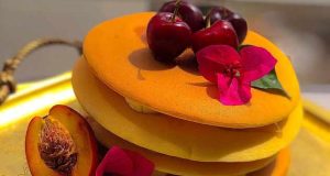 طرز تهیه پنکیک خانگی بسیار خوشمزه و پفکی برای صبحانه برای دو نفر 2 نفر ، دستور پخت پنکیک ساده پف دار و مجلسی با بافت عالی برای 4 تا 5 نفر بدون شیر با ماست