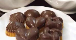 طرز تهیه برشتوک نخودچی خوشمزه و دو رنگ با قالب سیلیکونی