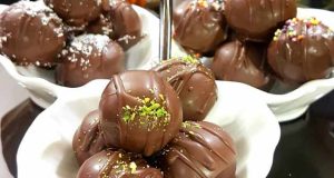 طرز تهیه پاپس کیک شکلاتی خوشمزه و مجلسی برای مهمانی