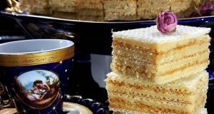 طرز تهیه ویفر رنگارنگ خوشمزه و خانگی به روش حرفه ای ، دستور تهیه ویفر رنگارنگ بازاری بدون خامه در منزل مرحله به مرحله