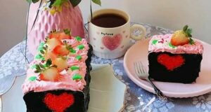 طرز تهیه کیک سورپرایز قلبی خوشمزه برای سالگرد ازدواج ، دستور پخت کیک سورپرایز پول با اسمارتیز مرحله به مرحله تصویری