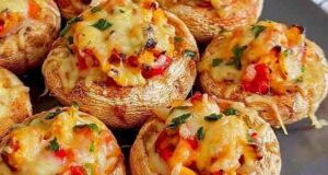 طرز تهیه قارچ شکم پر خوشمزه با مرغ به روش ایتالیایی ، دستور پخت قارچ شکم پر بدون فر در مایکروفر و ماهیتابه به صورت ساده، پنیری و رژیمی