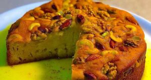 طرز تهیه کیک آجیلی خوشمزه و مغزدار به روش مجلسی