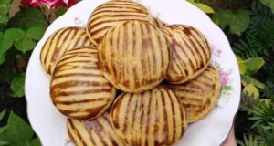طرز تهیه کلوچه شکلاتی خوشمزه و تابه ای ساده - بدون فر