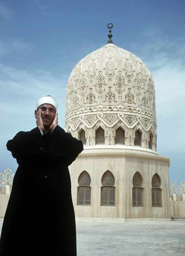 تعبیر خواب اذان شنیدن امام صادق و ابن سیرین برای دختر مجرد و اذان گفتن زن تعبیر خواب اذان شنیدن امام صادق و ابن سیرین برای دختر مجرد و اذان گفتن زن