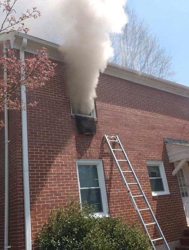 تعبیر خواب دود امام صادق و دود سفید و سیاه ابن سیرین در خانه تعبیر خواب دود امام صادق و دود سفید و سیاه ابن سیرین در خانه