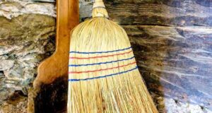 تعبیر خواب جارو زدن حضرت یوسف و جارو دستی چوبی ابن سیرین برای دختر مجرد