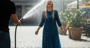 تعبیر خواب خیس شدن امام صادق + با شلنگ آب و باران برای دختر مجرد و دیگران