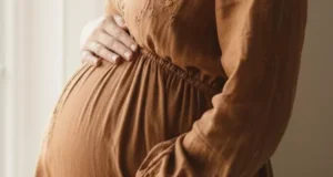 تعبیر خواب ترک خوردن شکم در بارداری + پاره شدن از امام صادق و ابن سیرین